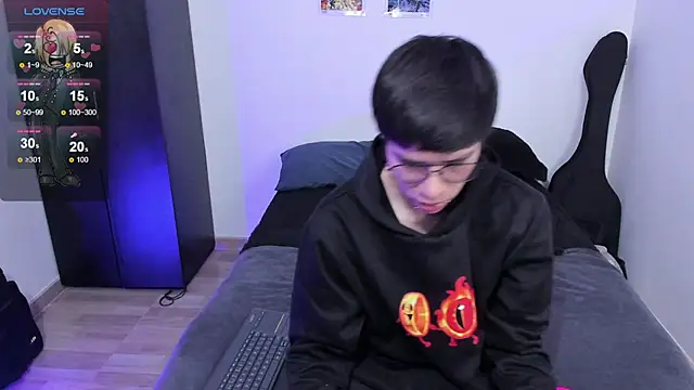 Snapshot of Aventure_Twinks chatting on February 22, 2025, 9:26 pm Aventure Twinks online show from February 22, 2025, 9:26 pm