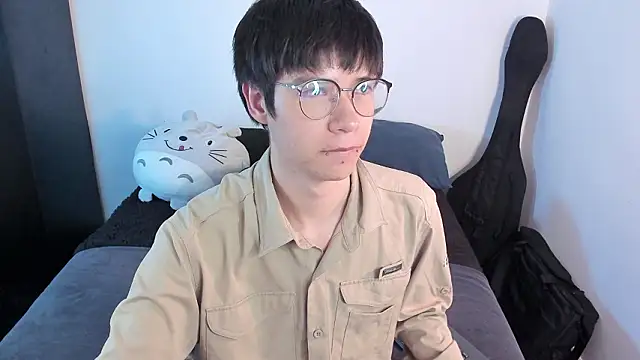 Snapshot of Aventure_Twinks chatting on February 7, 2026, 3:25 am Aventure Twinks online show from February 7, 2026, 3:25 am