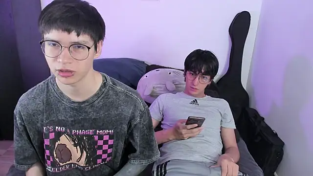 Snapshot of Aventure_Twinks chatting on January 5, 2026, 10:57 pm Aventure Twinks online show from January 5, 2026, 10:57 pm