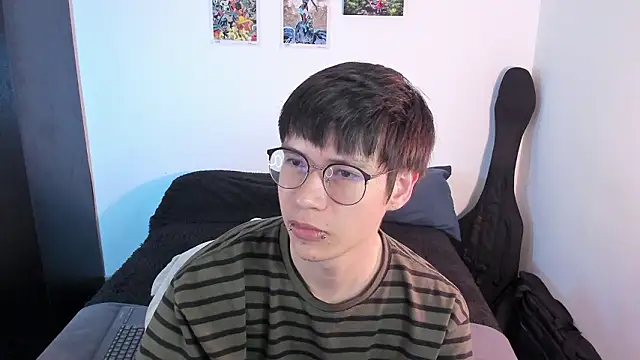 Snapshot of Aventure_Twinks chatting on February 1, 2026, 3:38 am Aventure Twinks online show from February 1, 2026, 3:38 am