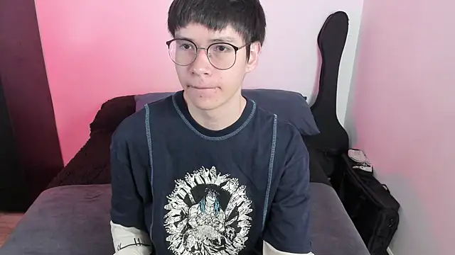 Snapshot of Aventure_Twinks chatting on January 13, 2026, 6:34 pm Aventure Twinks online show from January 13, 2026, 6:34 pm