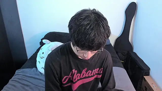 Snapshot of Aventure_Twinks chatting on April 12, 2026, 11:41 pm Aventure Twinks online show from April 12, 2026, 11:41 pm