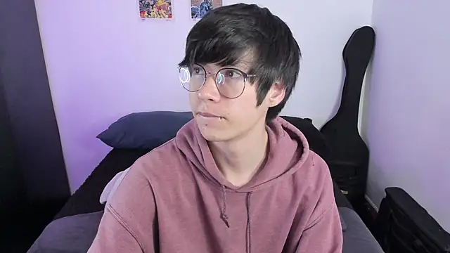 Snapshot of Aventure_Twinks chatting on December 18, 2025, 7:29 pm Aventure Twinks online show from December 18, 2025, 7:29 pm