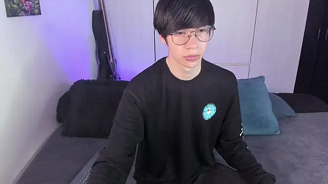 Snapshot of Aventure_Twinks chatting on January 25, 2025, 10:29 am Aventure Twinks online show from January 25, 2025, 10:29 am