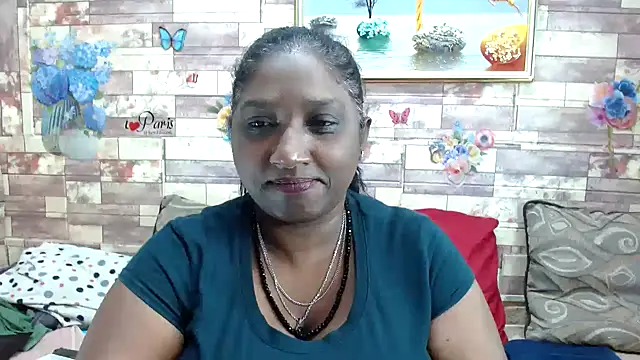 Snapshot of Indian_tracy chatting on October 7, 2025, 10:05 am Indian tracy online show from October 7, 2025, 10:05 am