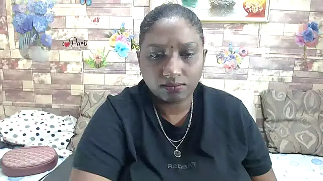 Snapshot of Indian_tracy chatting on September 14, 2025, 8:48 am Indian tracy online show from September 14, 2025, 8:48 am