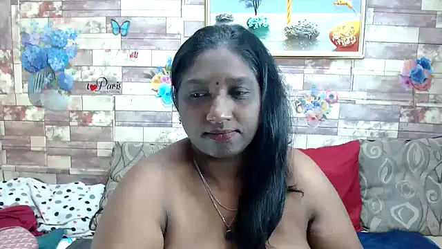 Snapshot of Indian_tracy chatting on September 21, 2025, 9:36 am Indian tracy online show from September 21, 2025, 9:36 am