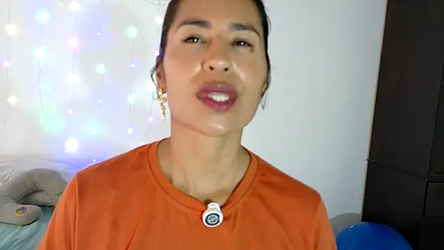 fantasty nylon online show from January 31, 2026, 7:56 pm