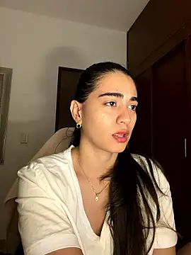 Snapshot of ZarahEvans chatting on January 10, 2026, 10:27 pm ZarahEvans online show from January 10, 2026, 10:27 pm