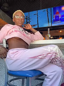 VixenCapri online show from November 6, 2025, 5:50 pm