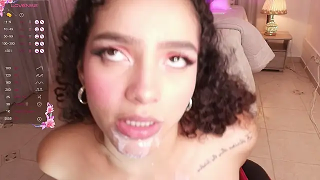 anahi curlie1 online show from February 2, 2025, 2:56 pm