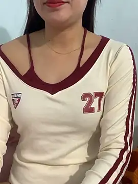 Snapshot of Hoanami chatting on January 4, 2025, 2:14 am Hoanami online show from January 4, 2025, 2:14 am