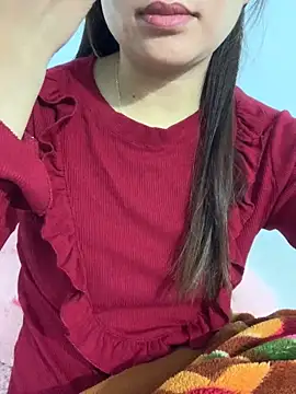 Snapshot of Hoanami chatting on December 15, 2024, 4:15 pm Hoanami online show from December 15, 2024, 4:15 pm