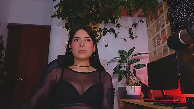 Yeriawaddell  online show from November 21, 2025, 9:14 pm