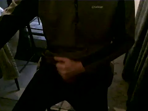 Snapshot of hornyman18cm39 chatting on January 24, 2025, 9:17 am hornyman18cm39 online show from January 24, 2025, 9:17 am