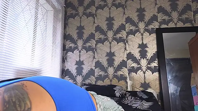 tatiana big ass boobs online show from February 23, 2026, 3:01 pm