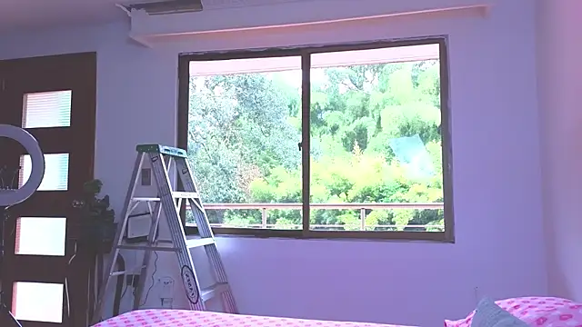 Snapshot of tatiana_big_ass_boobs chatting on April 15, 2026, 5:17 pm tatiana big ass boobs online show from April 15, 2026, 5:17 pm