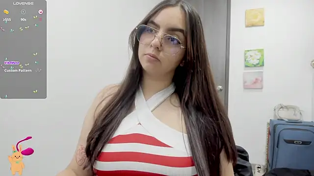 Snapshot of Valery7rose_ chatting on November 17, 2025, 11:09 pm Valery7rose online show from November 17, 2025, 11:09 pm