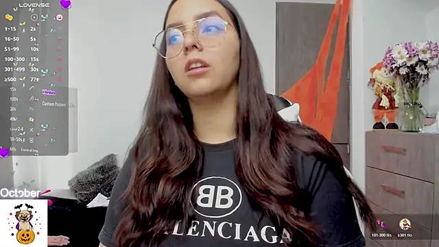 Snapshot of Valery7rose_ chatting on October 23, 2025, 2:16 pm Valery7rose online show from October 23, 2025, 2:16 pm