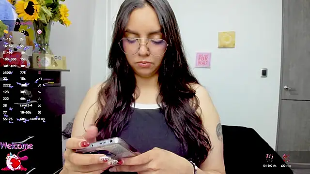 Snapshot of Valery7rose_ chatting on September 25, 2025, 2:23 pm Valery7rose online show from September 25, 2025, 2:23 pm