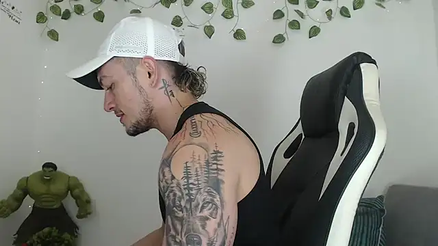 Snapshot of Angel_bran chatting on December 20, 2025, 5:38 pm Angel bran online show from December 20, 2025, 5:38 pm