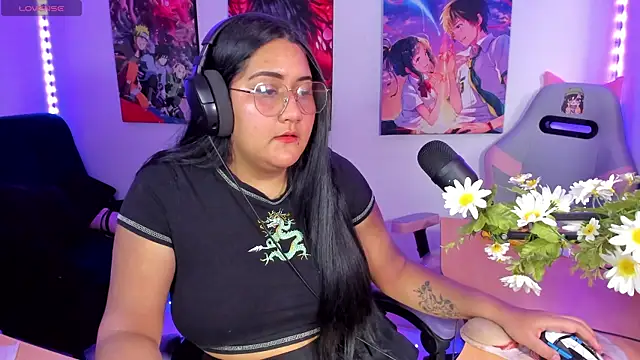 Snapshot of haru_u2 chatting on November 5, 2025, 10:13 pm haru u2 online show from November 5, 2025, 10:13 pm