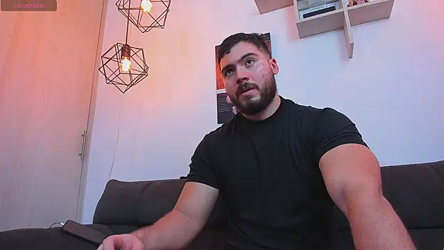 SebastianVilla  online show from February 26, 2026, 6:19 pm