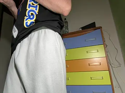 Snapshot of Drogon1000 chatting on March 27, 2026, 3:37 am Drogon1000 online show from March 27, 2026, 3:37 am