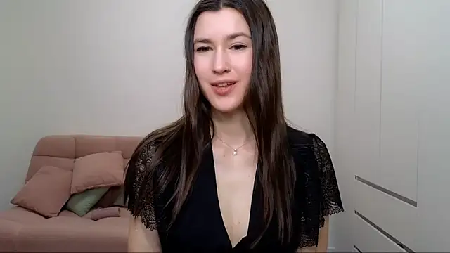 Snapshot of AliciaNewell chatting on February 14, 2025, 8:21 am AliciaNewell online show from February 14, 2025, 8:21 am