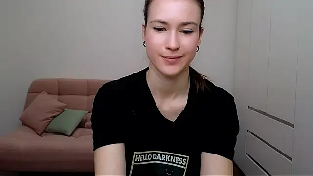 Snapshot of AliciaNewell chatting on February 26, 2025, 11:54 am AliciaNewell online show from February 26, 2025, 11:54 am