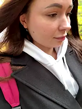 Snapshot of dreams4u chatting on October 22, 2025, 10:36 am dreams4u online show from October 22, 2025, 10:36 am