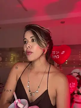 Snapshot of Emilia_Bakerr chatting on February 14, 2025, 9:21 pm Emilia Bakerr online show from February 14, 2025, 9:21 pm