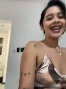 Snapshot of Emilia_Bakerr chatting on February 12, 2025, 6:30 pm Emilia Bakerr online show from February 12, 2025, 6:30 pm