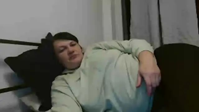 Snapshot of Lucinka1 chatting on November 25, 2025, 3:23 pm Lucinka1 online show from November 25, 2025, 3:23 pm