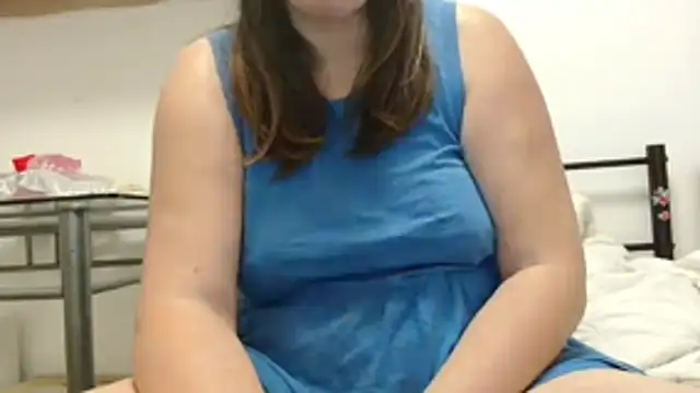 Lucinka1 online show from January 18, 2026, 5:05 pm