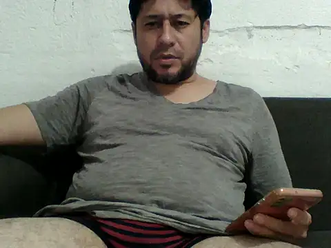 simpatico1000 online show from November 14, 2025, 3:32 am