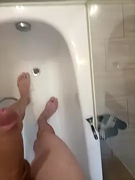 Snapshot of victortt chatting on November 8, 2025, 3:26 pm victortt online show from November 8, 2025, 3:26 pm