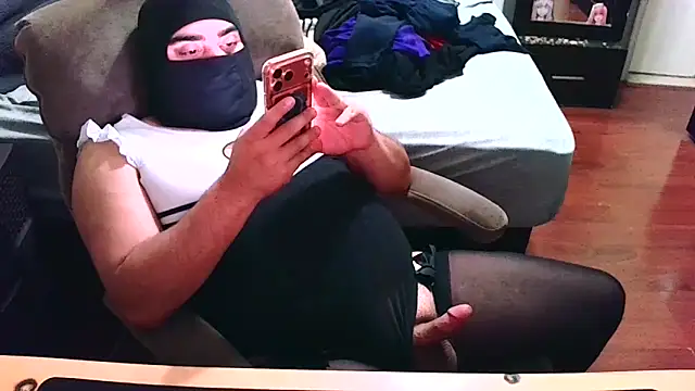 Snapshot of babykayla972 chatting on February 20, 2026, 11:23 am babykayla972 online show from February 20, 2026, 11:23 am