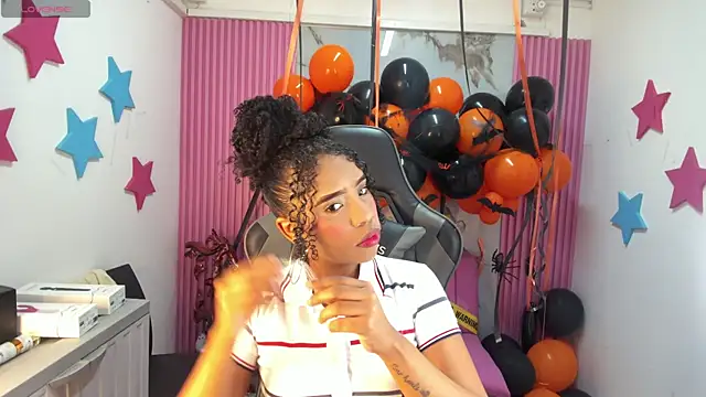 lia 16 online show from November 1, 2025, 11:04 am