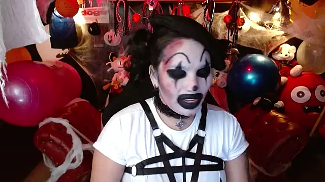 Snapshot of kureiji_hentaii chatting on October 18, 2025, 8:44 pm kureiji hentaii online show from October 18, 2025, 8:44 pm