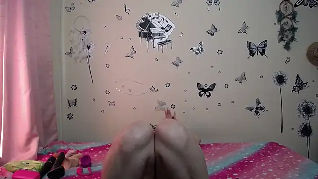 Snapshot of Nicolle-sky chatting on December 16, 2025, 4:44 pm Nicolle-sky online show from December 16, 2025, 4:44 pm