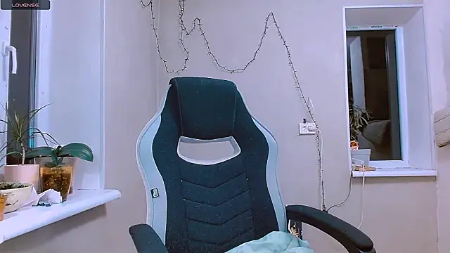 Snapshot of RosaJil chatting on November 30, 2025, 5:58 pm RosaJil online show from November 30, 2025, 5:58 pm