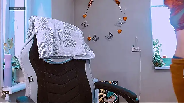 RosaJil online show from February 24, 2026, 1:23 pm