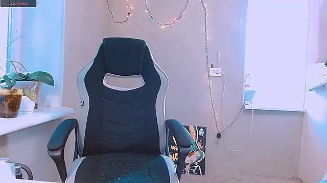 Snapshot of RosaJil chatting on November 26, 2025, 1:33 pm RosaJil online show from November 26, 2025, 1:33 pm