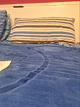 LaRosaDelDeserto online show from November 11, 2025, 7:14 am