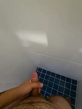 Snapshot of Kyle247@xh chatting on January 5, 2026, 10:57 pm Kyle247xh online show from January 5, 2026, 10:57 pm