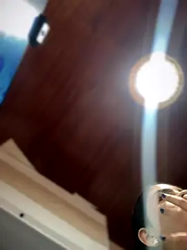 Snapshot of MarianaBenz chatting on November 5, 2025, 1:09 am MarianaBenz online show from November 5, 2025, 1:09 am