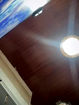 Snapshot of MarianaBenz chatting on December 16, 2025, 12:04 am MarianaBenz online show from December 16, 2025, 12:04 am