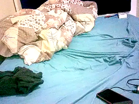 Snapshot of honeypotsweet chatting on December 15, 2025, 9:15 am honeypotsweet online show from December 15, 2025, 9:15 am