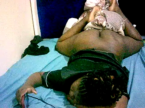 Snapshot of honeypotsweet chatting on December 15, 2025, 9:53 pm honeypotsweet online show from December 15, 2025, 9:53 pm